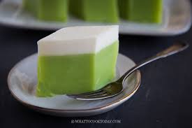 Resepi kuih talam ni ialah resepi yang dikongsikan oleh mak saya. Kuih Kue Talam Pandan Steamed Coconut Pandan Cake