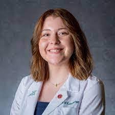 Elizabeth Lasseter's Instagram, Twitter & Facebook