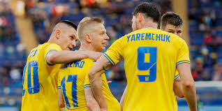 Картинки по запросу ярмоленко сборная Yarmolenko I Zinchenko V Starte Ukrainy Na Match S Niderlandami
