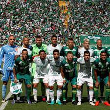 Zum fußballspiel nach medellín 76 tote bei flugzeugabsturz in kolumbien. Chapecoense Bestreitet Erstes Spiel Nach Dem Flugzeugabsturz Im November Der Spiegel