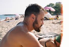 Sylvan Gavroche  dominates attention - his  bold  stance speaks  volumes of unrestrained  passion