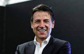 Trova immagini stock hd a tema giuseppe conte e milioni di altre foto, illustrazioni e contenuti vettoriali stock royalty free nella vasta raccolta di shutterstock. Conte Giuseppe La Foto Da Giovane Virale Sui Social