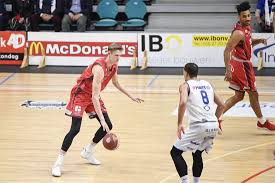 Alot of people have been saying it will be vrenz bleijenbergh but i've got ibou dianko badji. Belgisch Basketbaltalent Vrenz Bleijenbergh Wordt Gevolgd Do Het Nieuwsblad Mobile