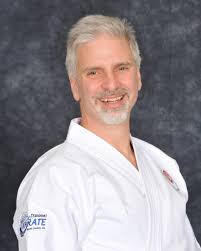 Bruce Costa's Instagram, Twitter & Facebook