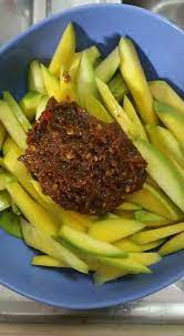 Sambal mangga belacan atau terasi ini paling enak jika dihidangkan dengan ikan bakar dan ikan goreng. Sambal Belacan Mangga Bahan2 Tuk Pen Hitam Dot Com Facebook