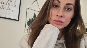 Paula Croxson's Instagram, Twitter & Facebook