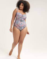 Online Exclusive Comfortable And Slimming This Plus Size Bandeau Swimsuit Is Alluring With I Plus Size Swimwear Bandeau One Piece Swimsuit One Piece Swimsuit