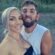 Reduced steering angle when turning right?