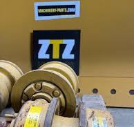 CAT CARRIER ROLLER (FORGED) 8E-0400 / 8E0400