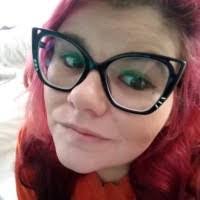 Sara Risley's Instagram, Twitter & Facebook