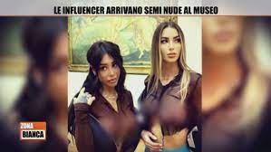 Le influencer Eva Menta e Alex Mucci semi nude agli Uffizi - Zona bianca  Video | Mediaset Infinity