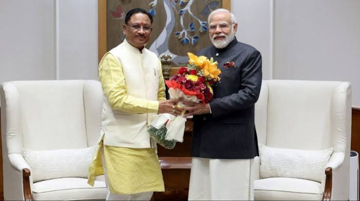 CM विष्णुदेव साय ने PM मोदी से की मुलाकात, छत्तीसगढ़ के विकास समेत कई मुद्दों पर हुई चर्चा - Chhattisgarh CM Vishnu deo Sai met PM Modi discussed many issues including development