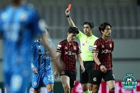 이건 뭐 퇴장 + 욕 먹어도 할말 없는 태클이네요 ㄷㄷ. ì£¼ì„¸ì¢… í‡´ìž¥ê³¼ í•¨ê»˜ 5ì—°íŒ¨ ìˆ˜ë ì— ë¹ ì§„ Fc ì„œìš¸