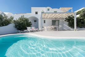Booking Com Apartment Aura Marina Akrotiri Greece 5 Guest Reviews Book Your Hotel Now Vacation Home Rentals Vacation Home Vacation Rentals By Owner
