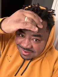 Nou paka di anyen tout sa li fè bon pou li se moman pa li...