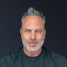 Joe Bush (@jbushkai)