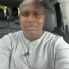 Throwback Usher in a floor-length fur coat is my aesthetic. (Via: Cribs)