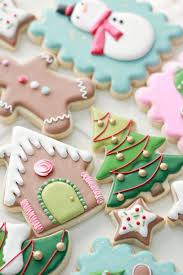 Decorating christmas cookies is our favorite holiday tradition and we have the best recipes and tips for throwing your own christmas cookie decorating party. Royal Icing Cookie Decorating Tips Sweetopia