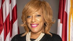 Andre Halston's Instagram, Twitter & Facebook