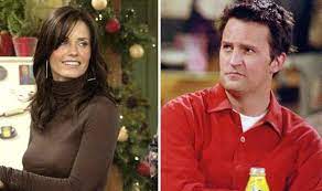 Friends Monica Geller Pregnancy Twist Was Teased Way Back In Season 1 Tv Radio Showbiz Tv Express Co Uk