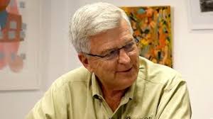 Calm present leadership as the crisis becomes a marathon