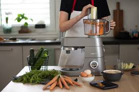 Für den mürbeteig wird mehl, butter, wasser und salz rasch zu einem elastischen teig geknetet (das geht auch gut mit der küchenmaschine). Saftiger Zucchini Karottenkuchen Ohne Zucker Baking Barbarine