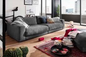 Das sofa ist der mittelpunkt ihres wohnzimmers, ein gemütlicher rückzugsort und kommunikativer treffpunkt zugleich. Gunstige Big Sofas Kaufen Bis Zu 40 Rabatt Otto