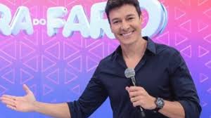Brazilian tv show host, actor, singer twitter: Rodrigo Faro Publica Foto Com As Filhas E Porta Enorme De Sua Mansao Vira Meme Bh Fama