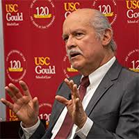 Human rights expert Carlos Holguín presents Neiman Sieroty Lecture