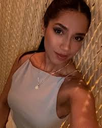 Karim González. (@karimgonzalez.oficial) • Instagram photos and videos