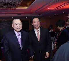 2020胡潤中國百富榜丨馬雲4000億身家4度奪首富 恒大許家印跌2位 更新時間： 2020/10/20 19:49 2020胡潤中國百富榜中，馬雲以4,000億人民幣身家，四度成為中國首富。 æŽå˜‰èª èº«å®¶è¼¸è¨±å®¶å° è¨±å®¶å°é‚„å¾—åŽ»æ‹œè¨ªåŠ‰é'¾é›„ åŠ‰çš„åœ°ä½å»ä¸å¦‚æŽ æ¯æ—¥é ­æ¢