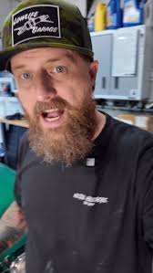 Clean your rusty grill with aluminum foil. 🤯