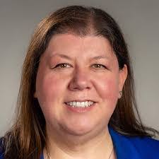 Iona Li's Instagram, Twitter & Facebook