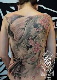 Hoàng cẩm vân không còn là gương mặt lạ trong làng chỉnh hình làn da tổn thương do sẹo, rạn. Hinh XÄƒm Hoa VÄƒn Hoa Ä'ao Nhá»¯ng Y NghÄ©a Va Vai Ä'iá»u LÆ°u Y TrÆ°á»›c Khi XÄƒm