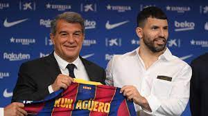 Barcelona announced on monday that the club will sign forward sergio aguero as a free transfer on july 1 after his contract with manchester city expires. Qwbc9nducg Rqm