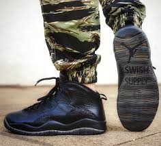 4.9 out of 5 stars 55. Air Jordan 10 Ovo Black 2016 Release Sneakerfiles