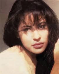 Selena Quintanilla On Instagram Tomada En 1994 Para Su Album Amor Prohibido Pero Fue Utilizada Para Su Selena Quintanilla Selena Quintanilla Perez Selena