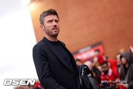 Ratcliffe Meets Carrick Amid Manager Speculation