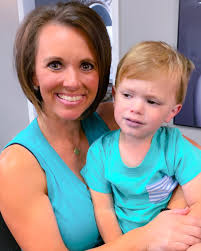 Courtney Waldrop's Instagram, Twitter & Facebook