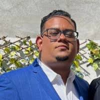 200+ perfiles de «Otanez»