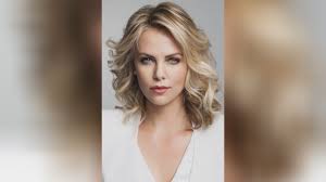Charlize theron details sexual harassment by 'famous director'. Die Besten Filme Von Charlize Theron