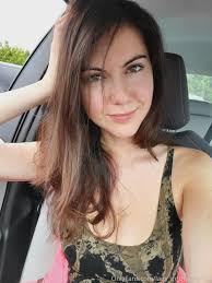 elliejamesofficial hey