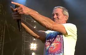 IAN GILLAN Defends DEEP PURPLE's Decision To Only Perform With Current  Lineup At ROCK HALL Induction - BLABBERMOUTH.NET