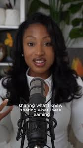 Rachel Tarlach's Instagram, Twitter & Facebook