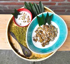 Resep bubur kacang hijau kental baik dengan santan maupun bubur kacang hijau tanpa santan. Mung Bean Porridge Bubur Kacang Hijau Easy Indonesian Recipe