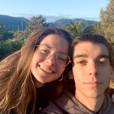 My husband and I are 2 dynamic young people looking to find a job. More  about me: I am passionate about fashion, photography, people and  hospitality. More about Louiz Pereira : He