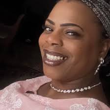 What are some recommendations for a gender reveal cake in Lehigh Acres or  Ft. Myers?