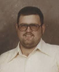 Albert Maus's Instagram, Twitter & Facebook