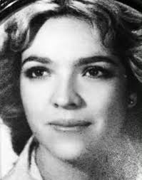 María alejandra silva, la directora y creadora de la feria, expresa que buro es el resultado de la unión del talento joven que hemos visto crecer desde que iniciamos en el 2013 y hoy en día. 15 Ideas De Paso A Paso Buro Buro Paso A Paso Feria