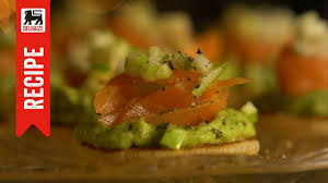 Blinis Au Saumon Pomme Verte Et Guacamole Blinis Saumon Pomme Verte Guacamole